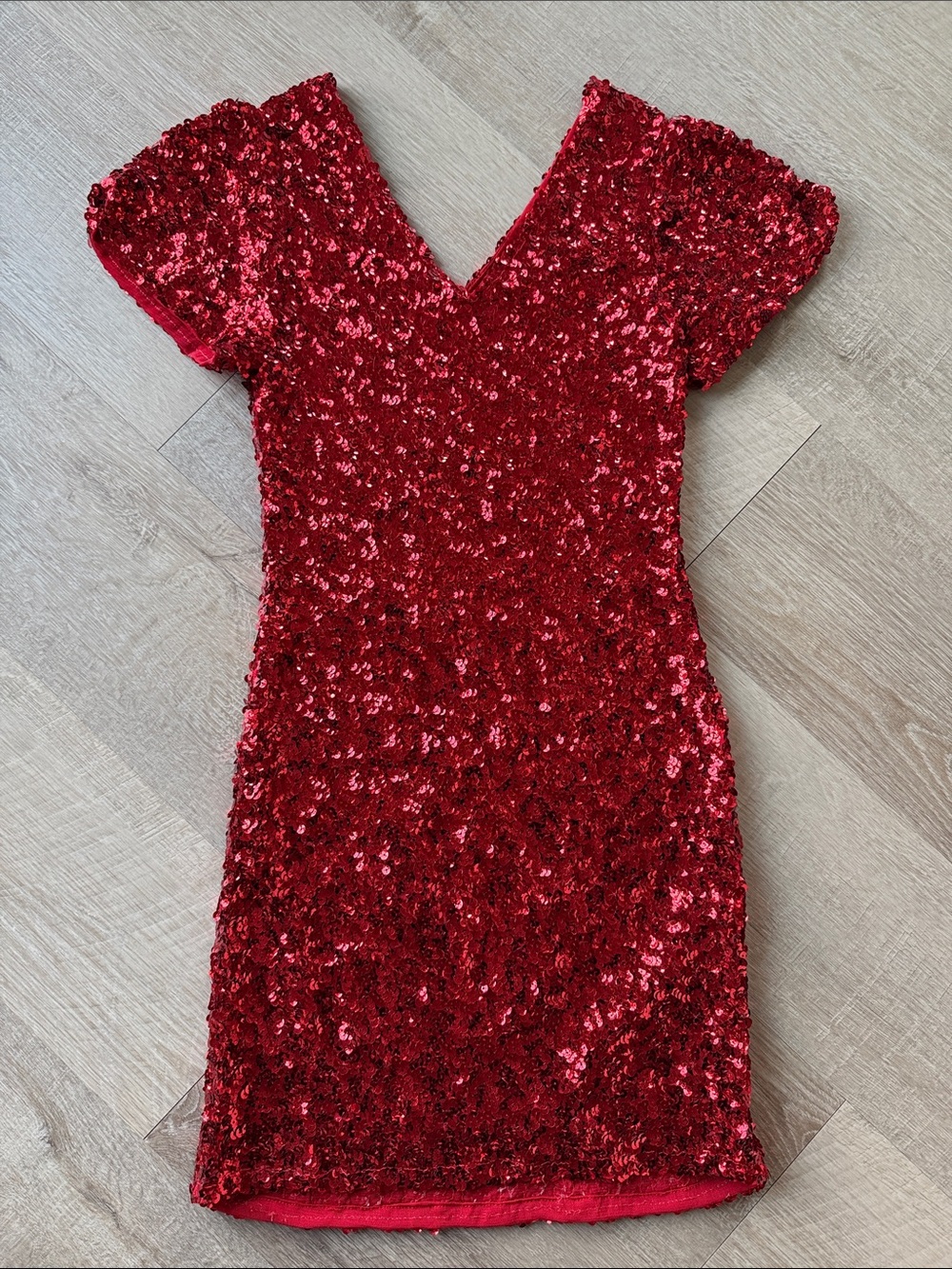 Red Sequin V-Neck Short Sleeve Cocktail Dress